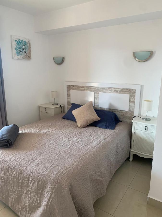 אמפוריבראבה Waterside Apartment - Two Bedroom מראה חיצוני תמונה