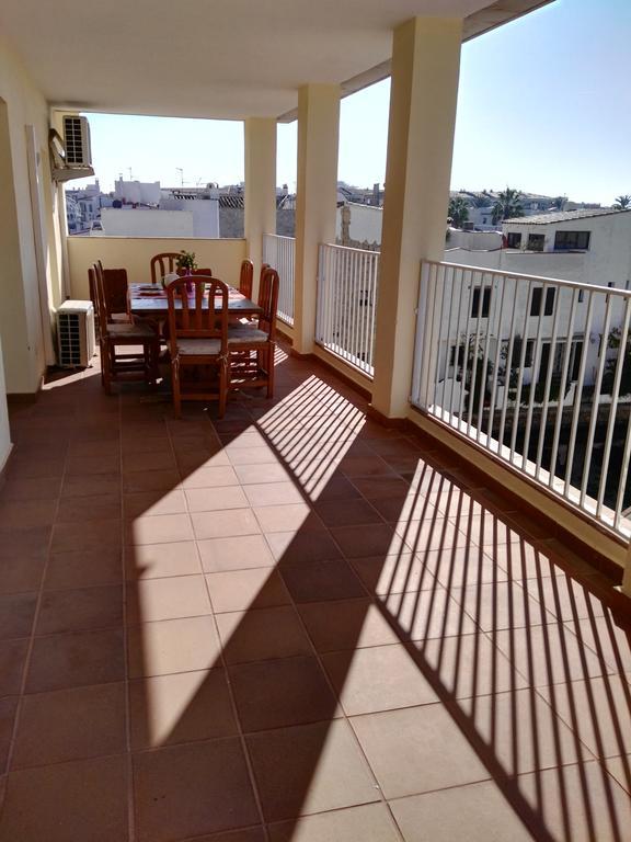 אמפוריבראבה Waterside Apartment - Two Bedroom חדר תמונה