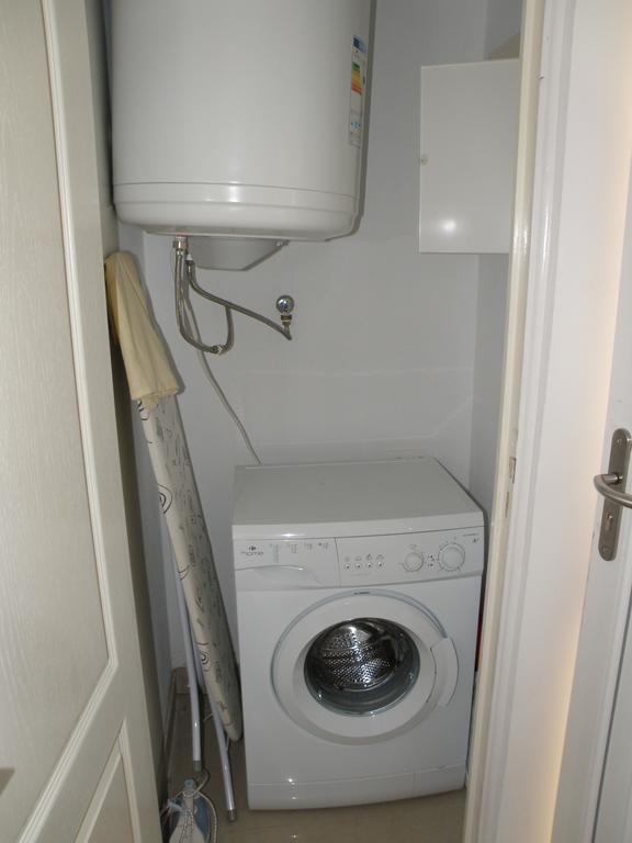 אמפוריבראבה Waterside Apartment - Two Bedroom חדר תמונה
